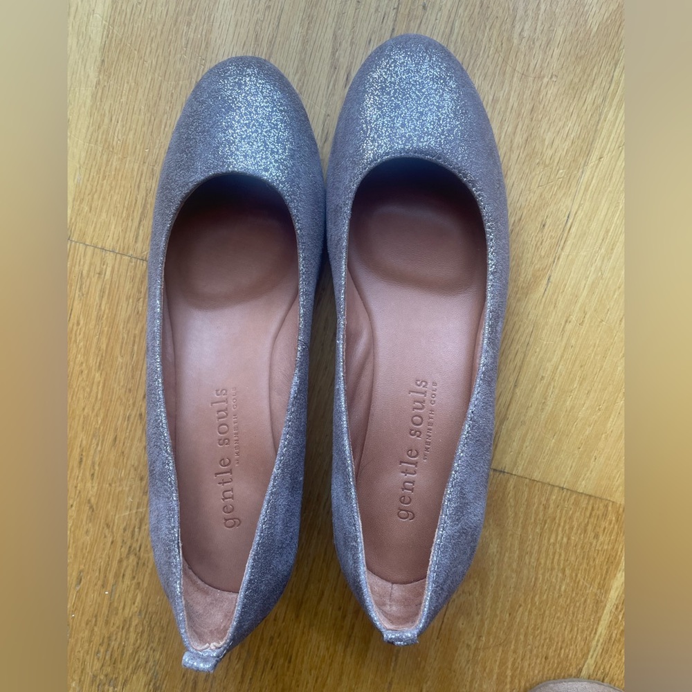 Gentle Souls sparkle flat. NWOT.